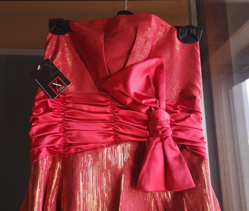 Vestido de cerimónia vermelho, curto, novo, S