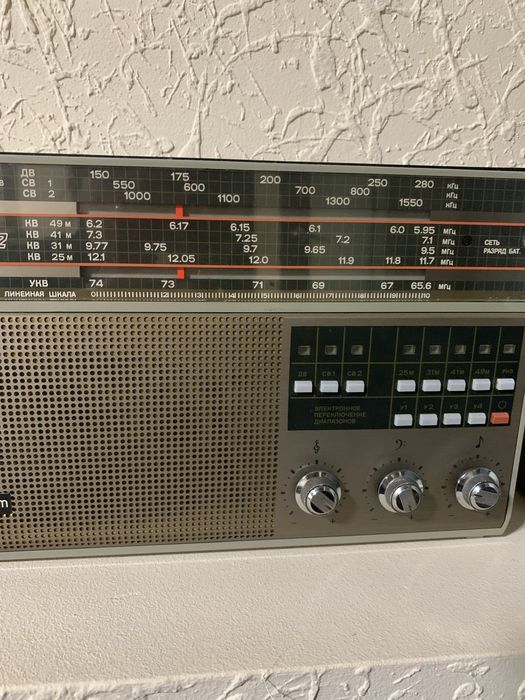 Продам ФМ радиоприемник Океан 222