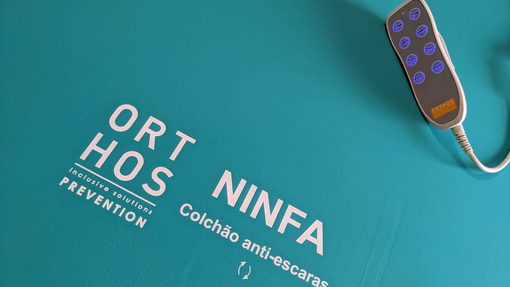 Cama Elétrica Articulada Orthos Triumph - Repartida e Colchão Hidrogel