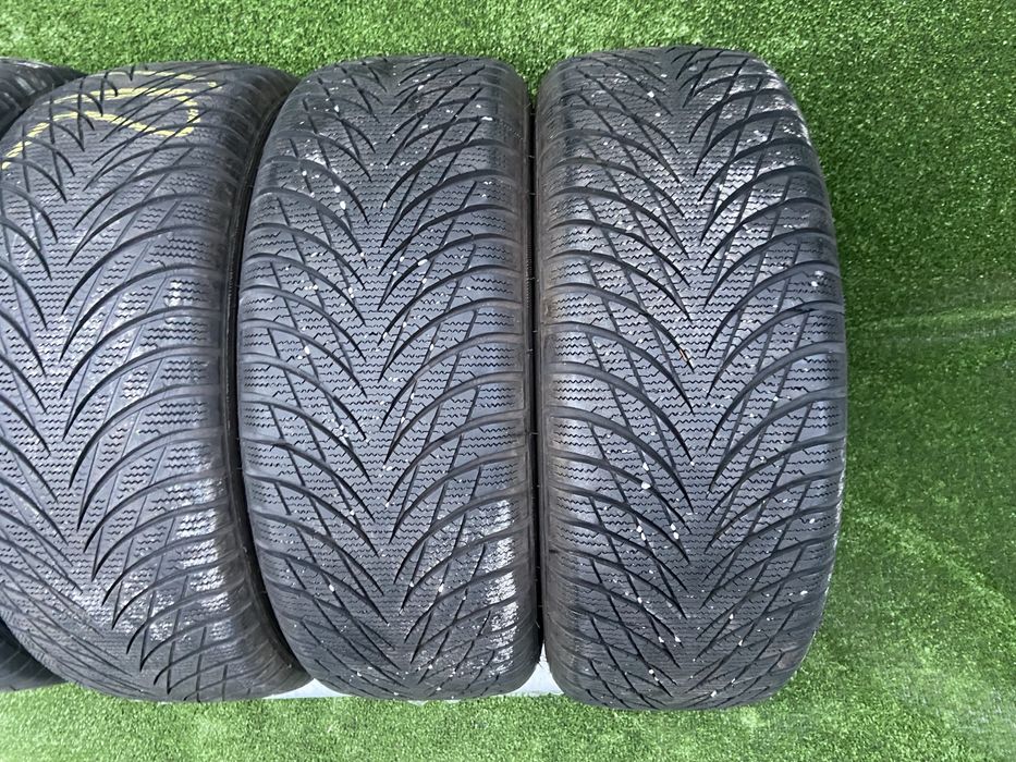 Резина Шини 205/55 R16 Goodride Всесизонні