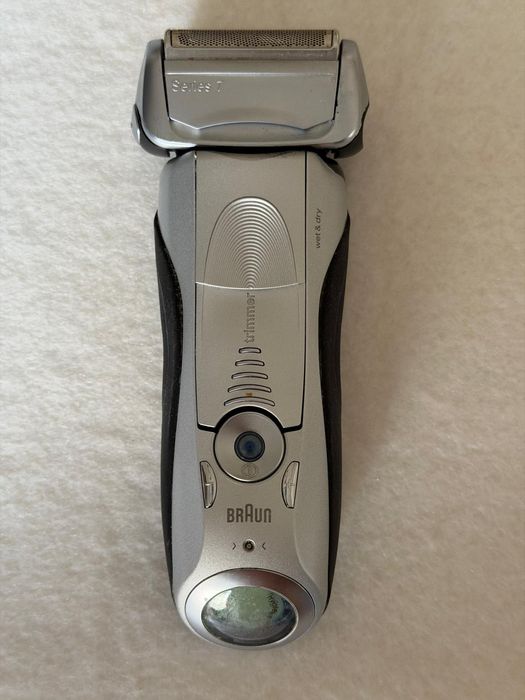 Máquina de barbear Braun series 7 799cc-7