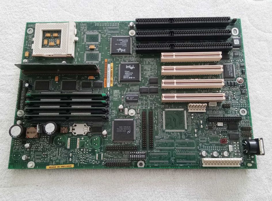 [PC Vintage] Motherboard Intel Socket 5 + 16 mb RAM64171308351489120