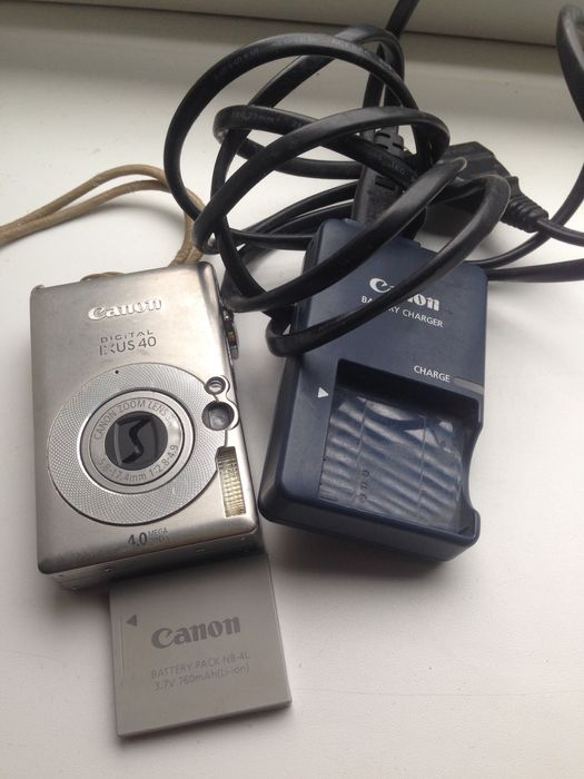 Цифровий фотоапарат Canon IXUS 40