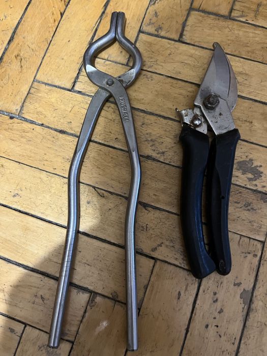 Секатор     ручний