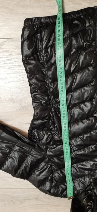 Kurtka czarna, lekka,wiosenna .