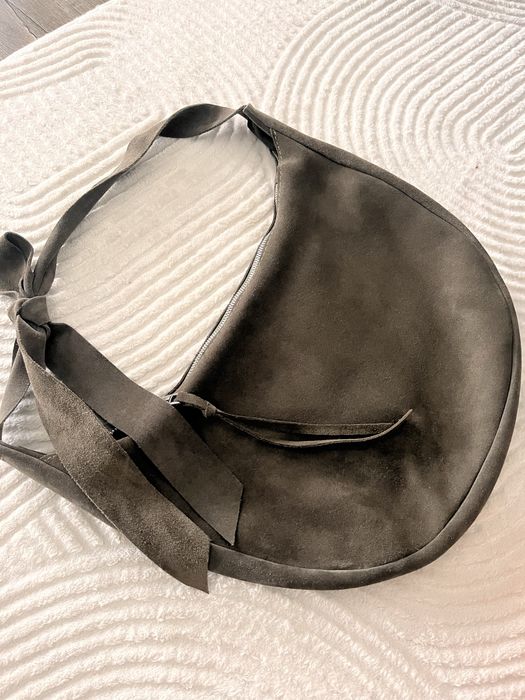 Torebka Zuzia Górska Knot Hobo ZIP Mouse Suede
