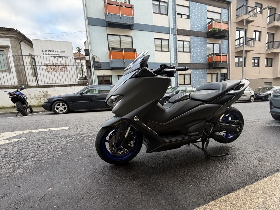 Yamaha tmax 560