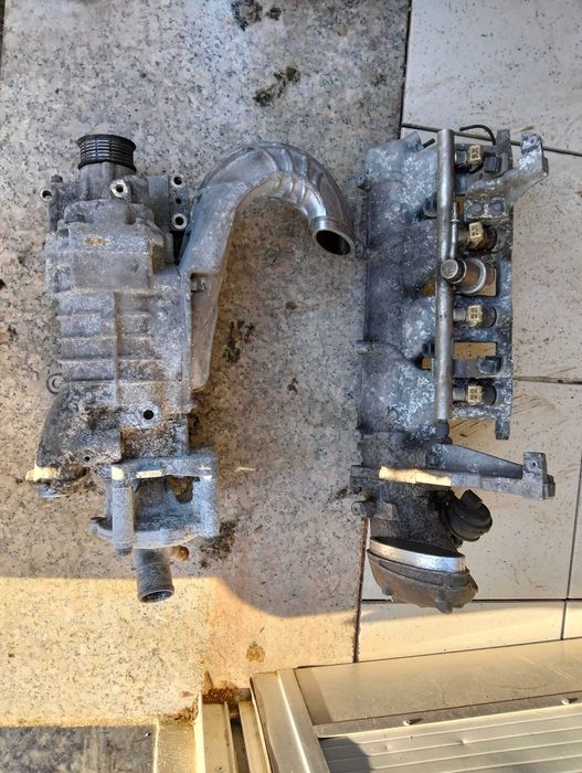 Vendo capota em fibra para tricarro e ks