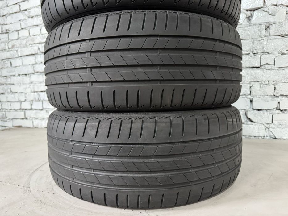 Літні шини Bridgestone 225/40 R19 резина RunFlatt