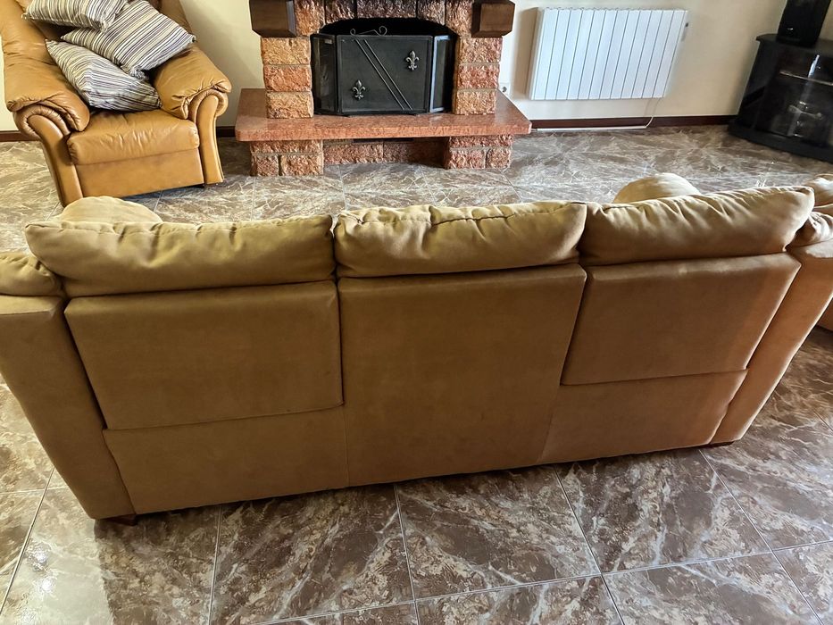 Sofá beje em bom estado