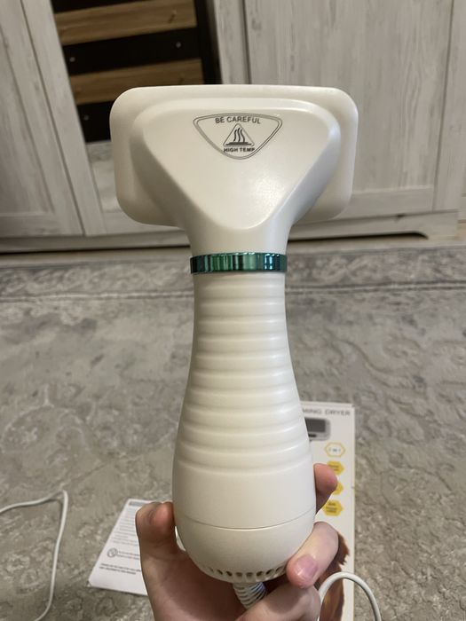 Фен-гребінець для котів і собак