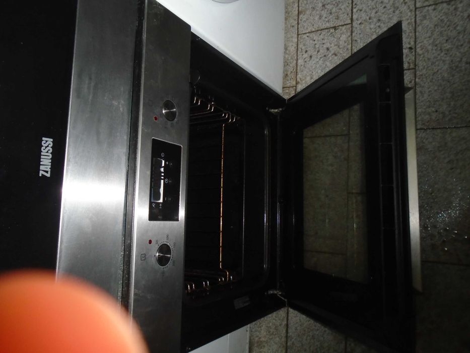 Fornos de encastrar elétricos