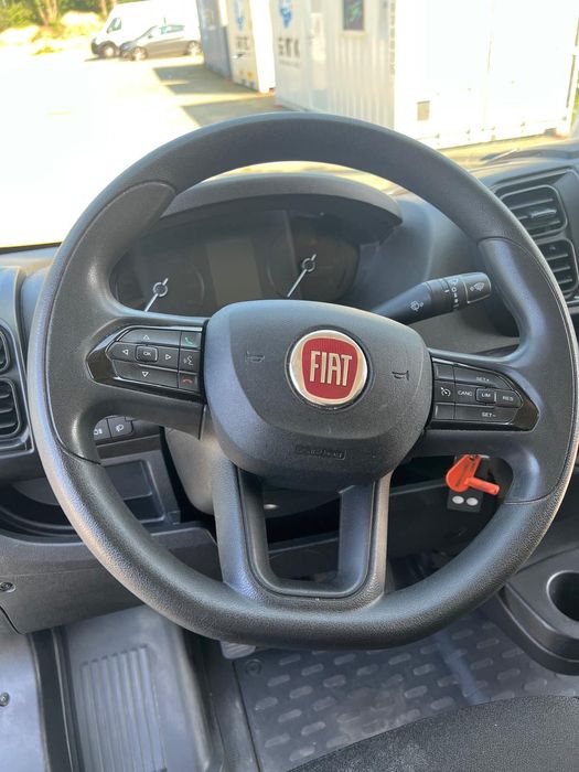 Fiat Ducato kontener 20 m³ z windą 750 kg – 2023