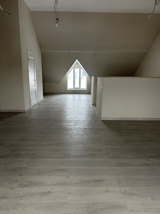 Продам таунхаус з ремонтом