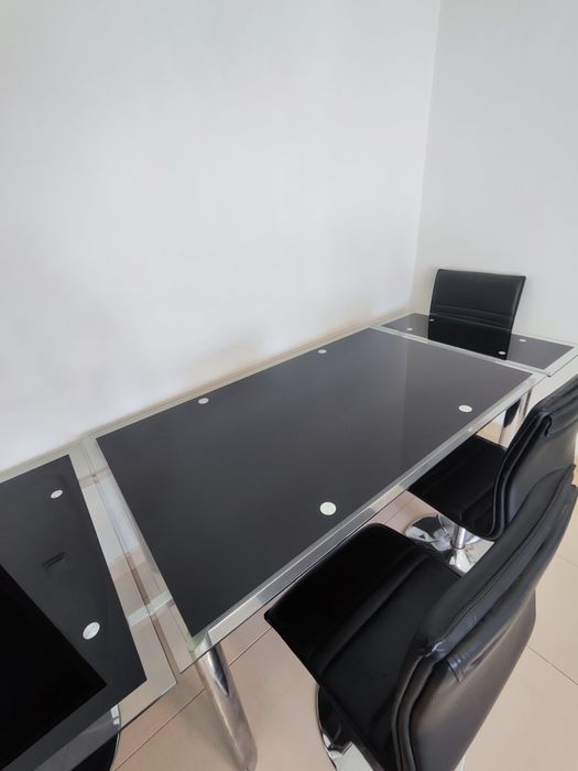 Mesa Jantar Vidro Extensível + 4 Cadeiras