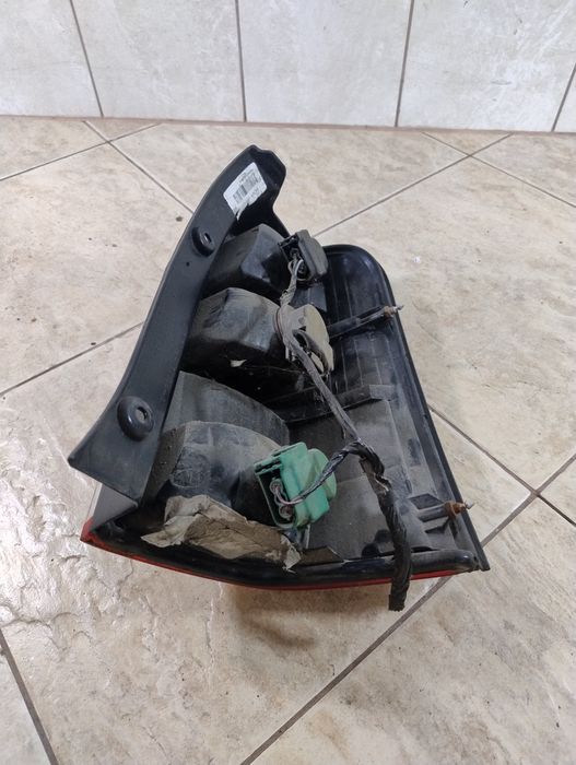 Lampa lewa tył Ford maverick 2 II escape 01-07 wysyłka OLX