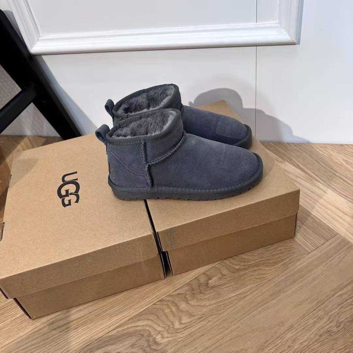 UGG Classic Mini Boots R.36