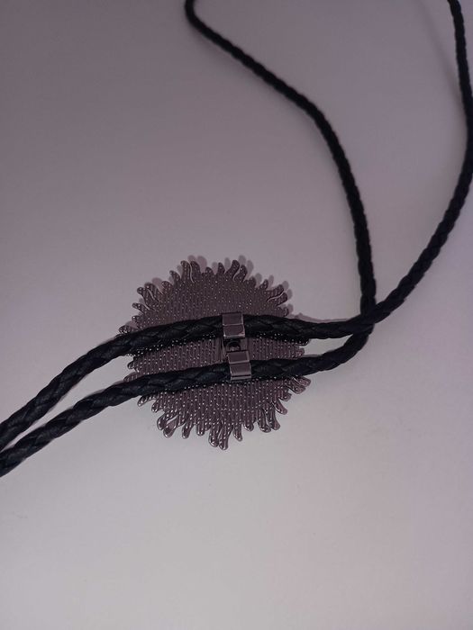 Krawat bolo kowbojski czerwony męski 50cm