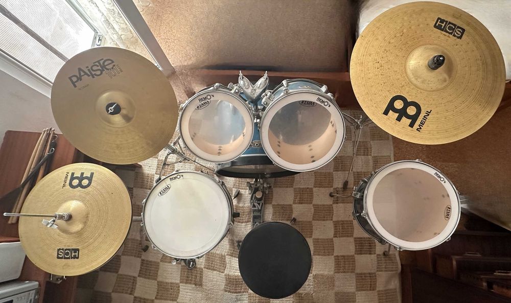 Vendo bateria completa com acessórios – marcas de qualidade