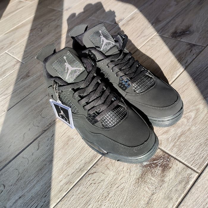 Jordan 4 retro Black Cat 43