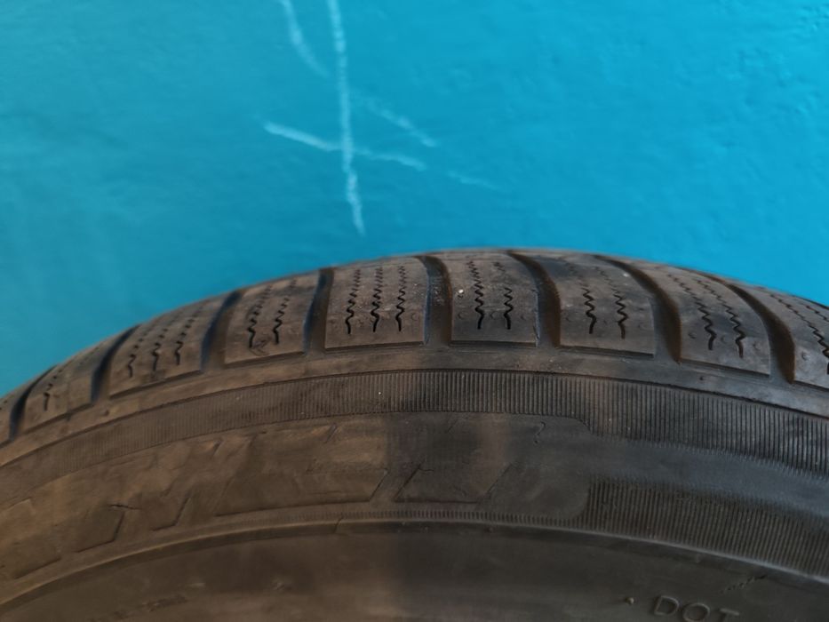 Sprzedam opony zimowe 225/55/17r.