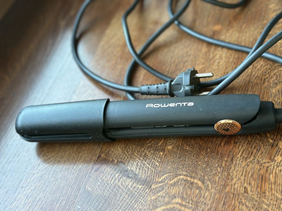 Вирівнювач волосся Rowenta Ultimate Experience SF8210