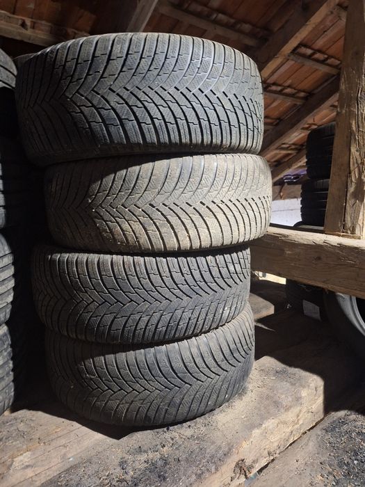 Opony zimowe  255/55/19 R19 zimówki 4 sztuki