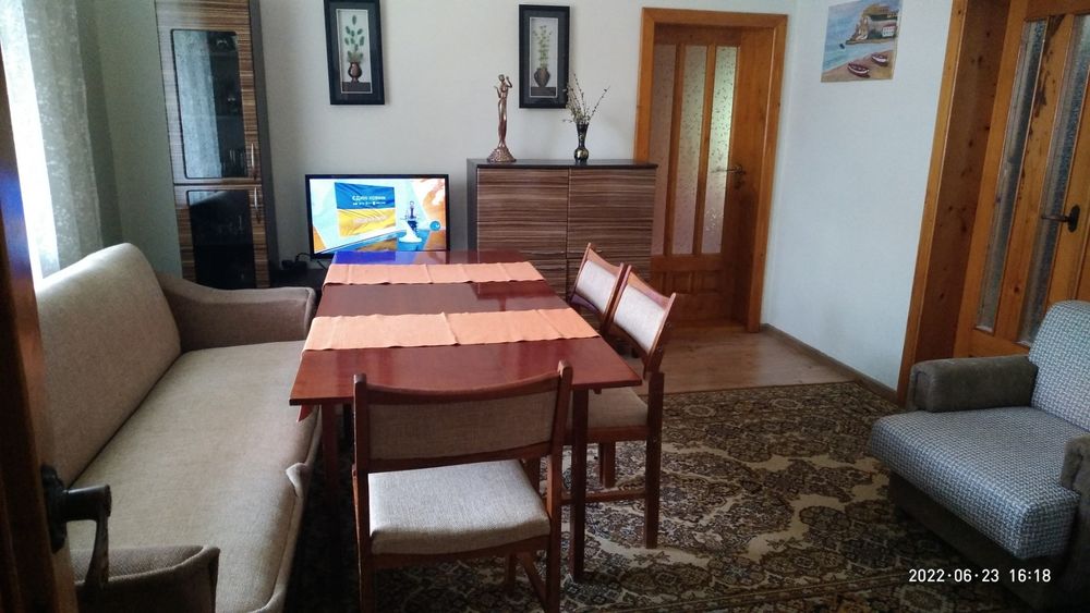 Садиба Під Скелею