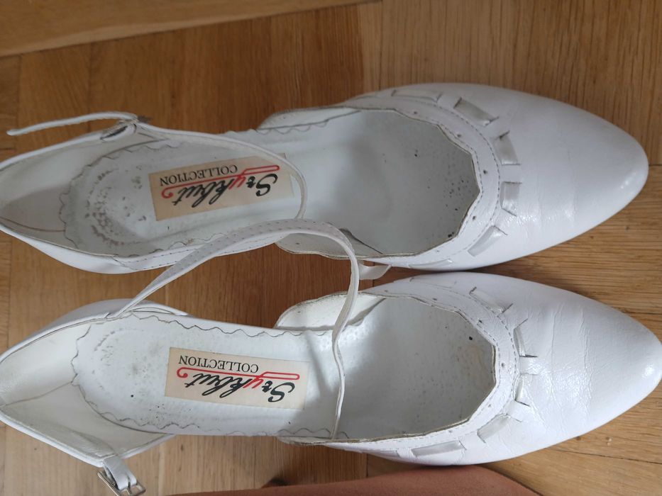 Buty na obcasie Zestaw