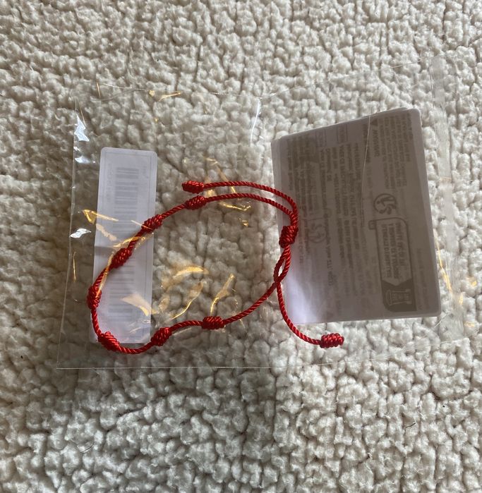 Pulseira dos 7 nós vermelha