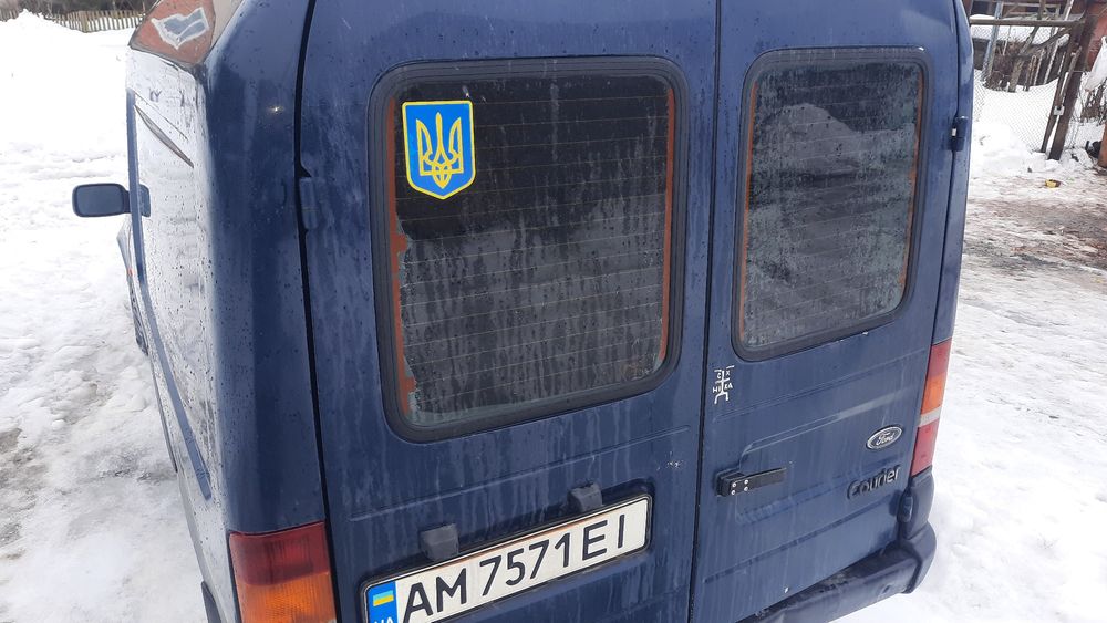 Форд курєр 1.8 турбо дизель