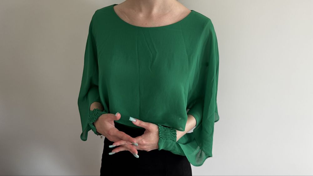 Продам блузку Zara, розмір M