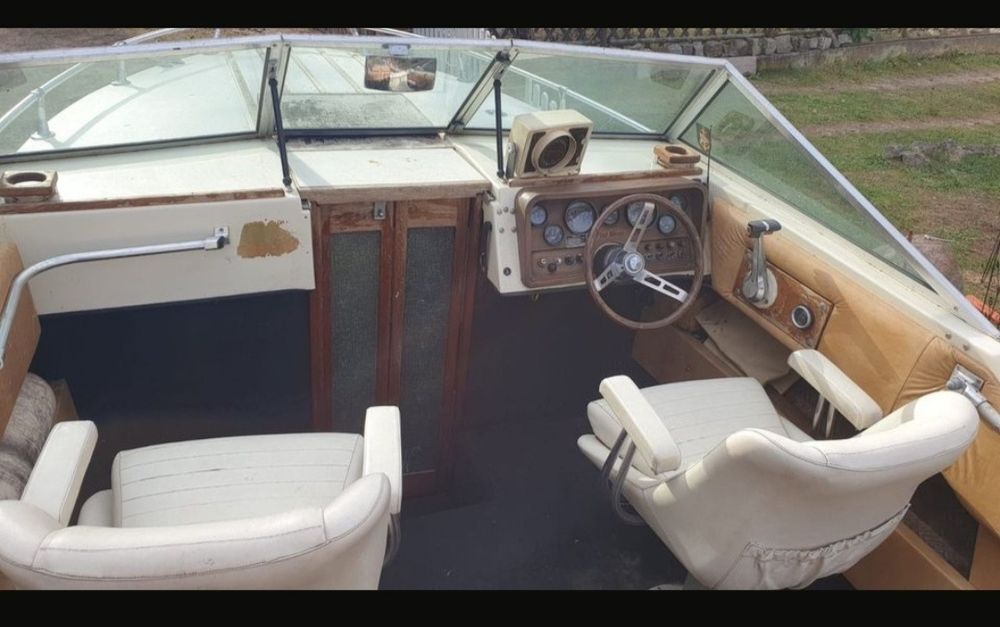 Łódź motorowa winns4