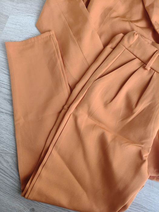 Conjunto blazer e calça c/etiqueta