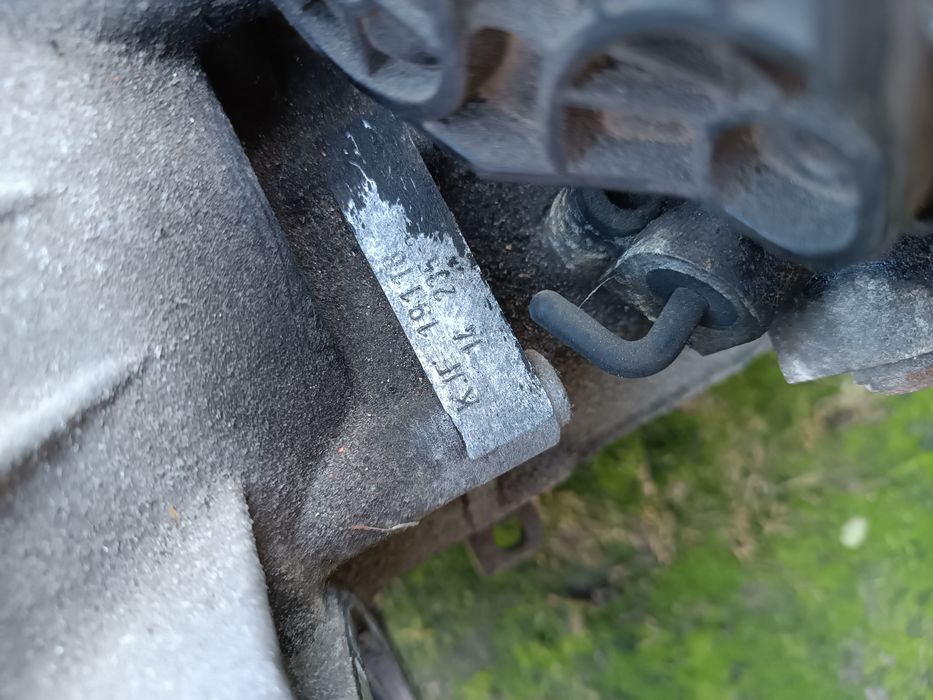 Skrzynia biegów kjf VW passat b6 yeti 2.0tdi cr