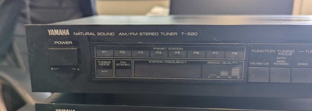 Yamaha T-520 – Tuner AM/FM Stereo “Natural Sound”