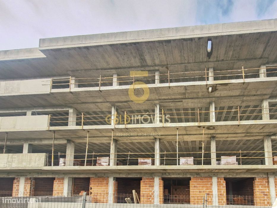 T3 Apartment for Sale in Oliveira de Azeméis, Santiago de Riba-Ul, Ul