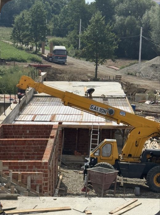 Вантажні перевезення,екскаватор,пісок,щебінь,трал,робота