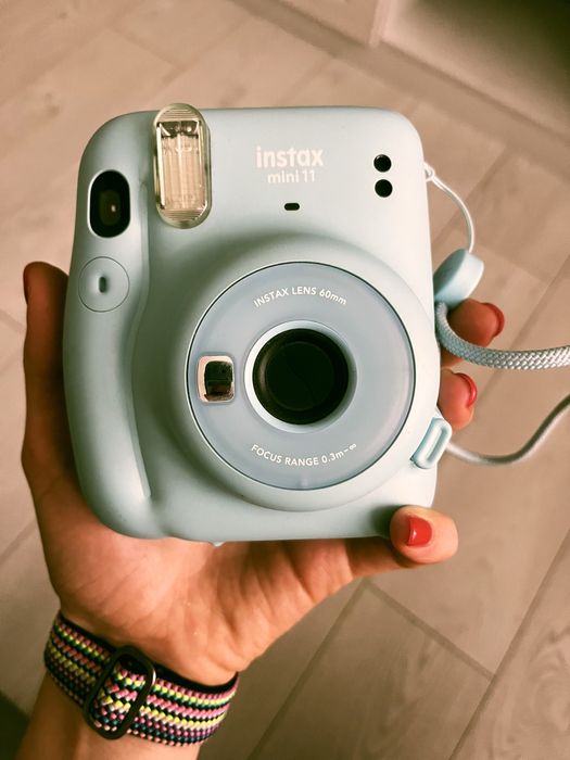 плівковий фотоапарат Instax mini 11