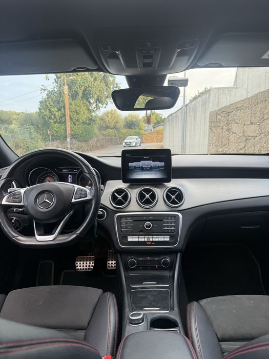 Mercedes-Benz CLA 180 — fotografia 7