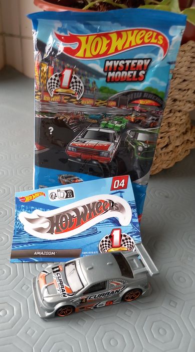 Amazoom Mystery Models Hot Wheels