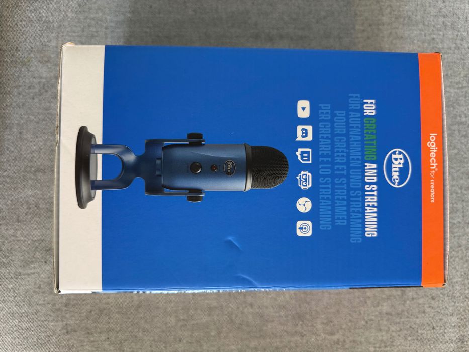 Logitech Yeti Premium multi-pattern USB microphone ( blue)