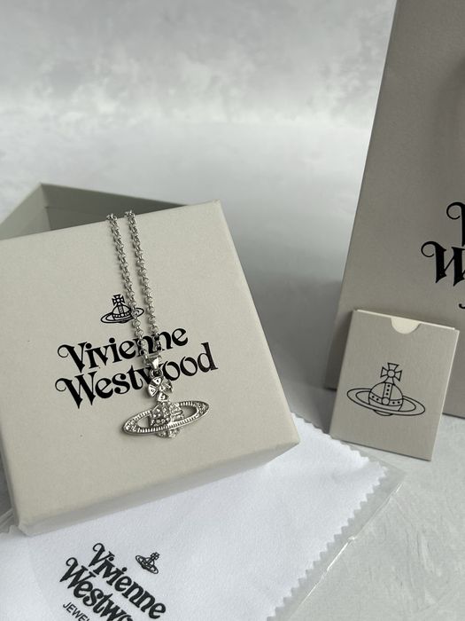 Кольє срібного кольору Vivienne Westwood / Ланцюг на шию Сатурн Орб y2k / Підвіска планета Вівьен Вествуд