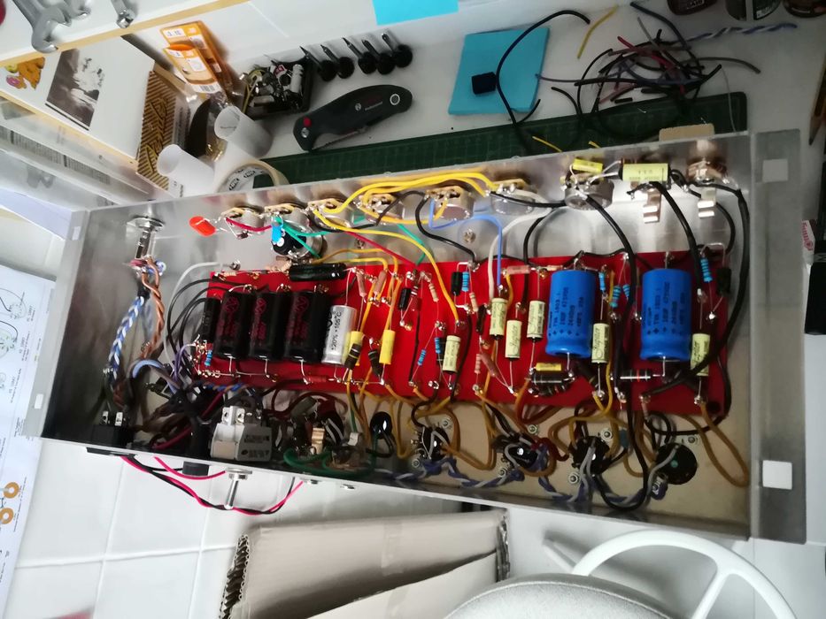Amplificador a válvulas DIY para Guitarra eléctrica, baseado no Soldano-SLO