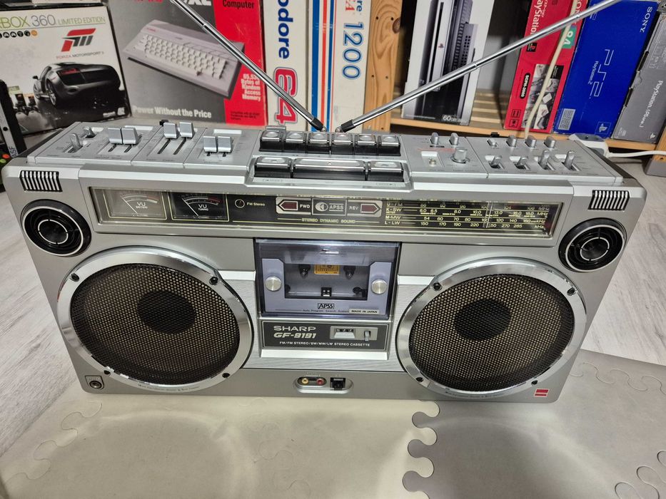 Sharp GF-9191 radiomagnetofon