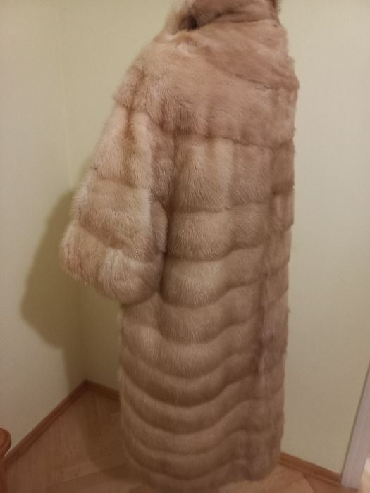 Норкова шуба, беж, Канада.