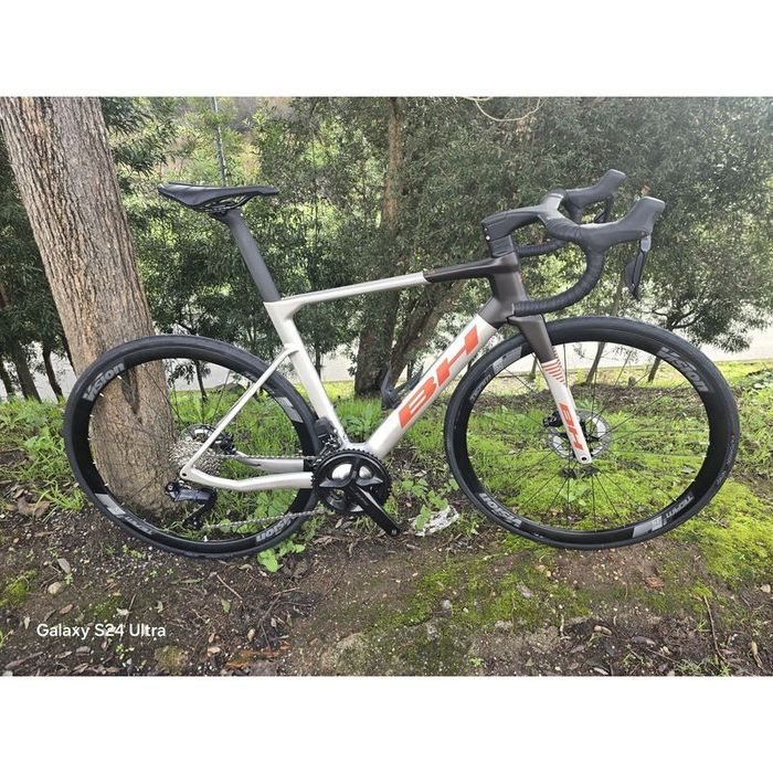 Bh carbono 105di2 guiador integrado