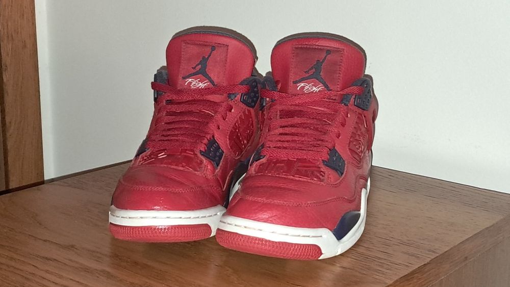 Nike Jordan 4 Retro "FIBA" 2019