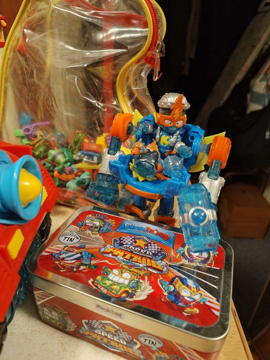 Super Zings i Super Things - zestaw wieloczęściowy