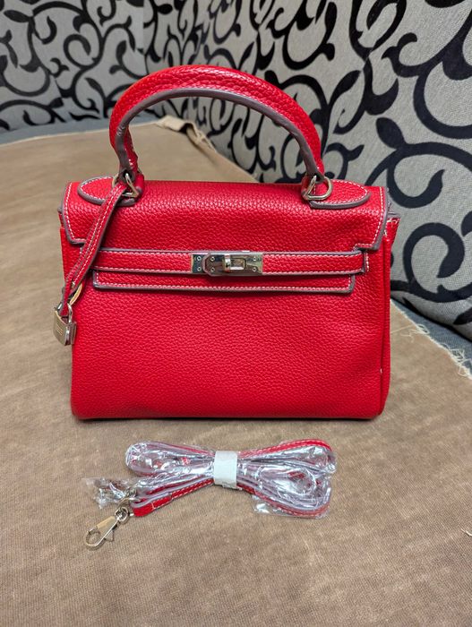 Сумка жіноча, червона.